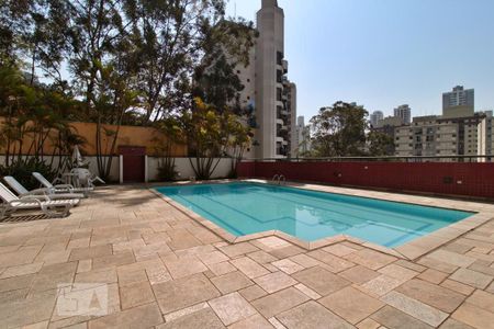Apartamento para alugar com 240m², 4 quartos e 4 vagasÁrea comum - Piscina