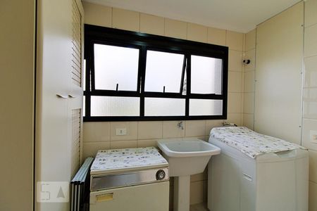 Apartamento para alugar com 240m², 4 quartos e 4 vagasÁrea de Serviço