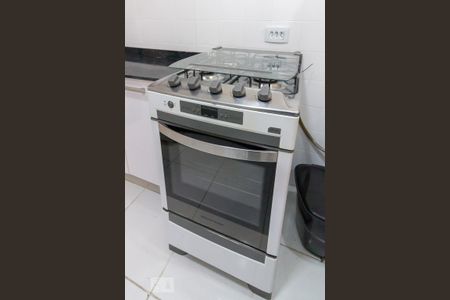 Apartamento para alugar com 58m², 2 quartos e 1 vagaCozinha - fogão