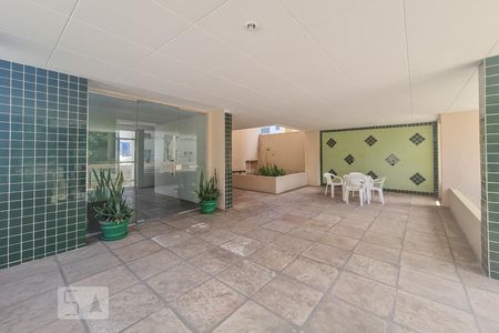 Apartamento para alugar com 74m², 2 quartos e 1 vagaÁrea Comum - Playground