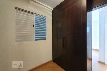 Apartamento à venda com 164m², 3 quartos e 4 vagasCloset da suíte 2 (quarto 3)