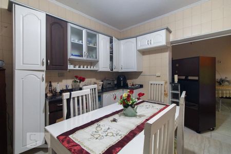 Casa à venda com 125m², 2 quartos e 2 vagasCozinha