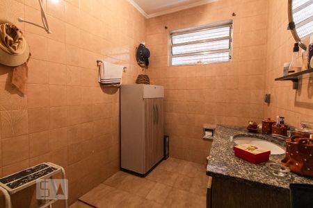 Banheiro de casa à venda com 2 quartos, 125m² em Vila Primavera, São Paulo