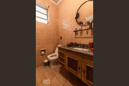 Banheiro de casa à venda com 2 quartos, 125m² em Vila Primavera, São Paulo