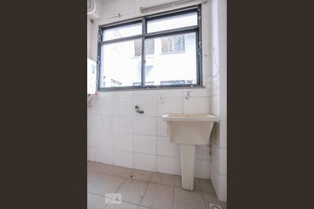 Apartamento para alugar com 110m², 3 quartos e 1 vagaÁrea de Serviço