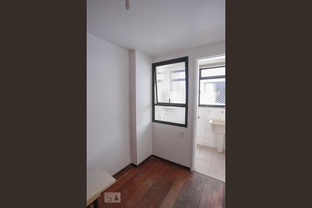 Apartamento para alugar com 110m², 3 quartos e 1 vagaQuarto de Serviço