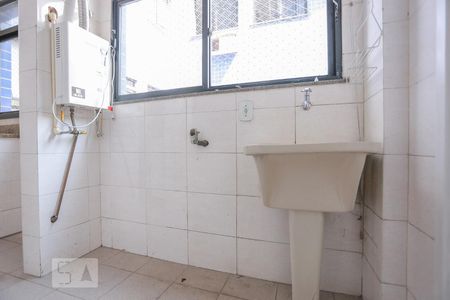 Apartamento para alugar com 110m², 3 quartos e 1 vagaÁrea de Serviço