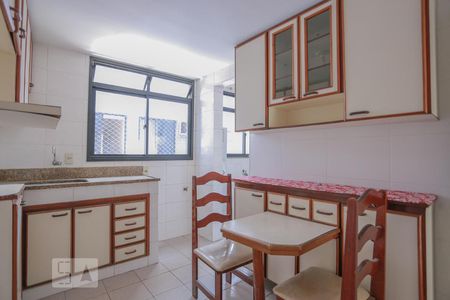 Apartamento para alugar com 110m², 3 quartos e 1 vagaCozinha