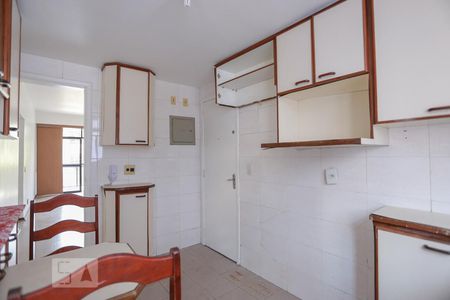 Apartamento para alugar com 110m², 3 quartos e 1 vagaCozinha