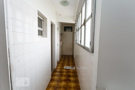 Apartamento à venda com 221m², 4 quartos e 3 vagas Apartamento à venda com 221m², 4 quartos e 3 vagasÁrea de Serviço