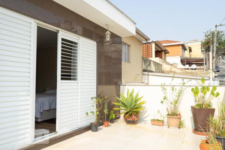 Casa à venda com 180m², 2 quartos e 2 vagasVaranda suíte 1
