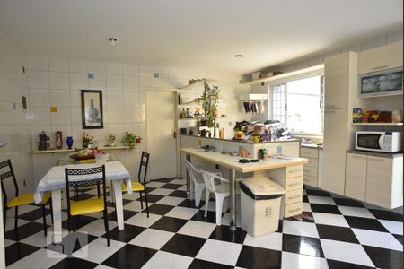 Apartamento à venda com 390m², 3 quartos e 4 vagasCozinha