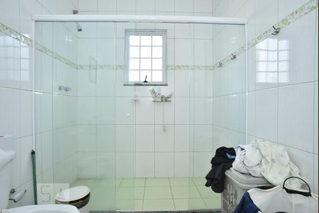 Apartamento à venda com 390m², 3 quartos e 4 vagasBanheiro da Suíte 3