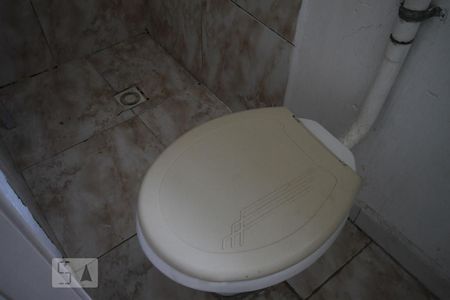 Banheiro de kitnet/studio para alugar com 1 quarto, 80m² em Ipiranga, São Paulo