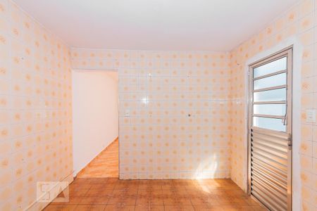 COZINHA de casa para alugar com 1 quarto, 50m² em Jardim Marisa, São Paulo