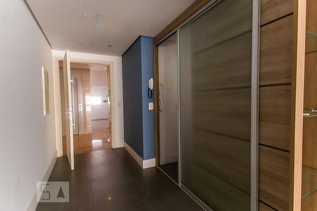 Apartamento à venda com 189m², 3 quartos e 3 vagas Apartamento à venda com 189m², 3 quartos e 3 vagasCorredor