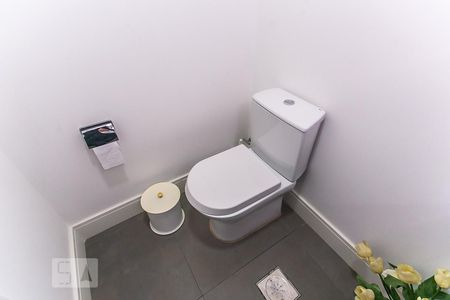 Apartamento à venda com 189m², 3 quartos e 3 vagas Apartamento à venda com 189m², 3 quartos e 3 vagasBanheiro principal