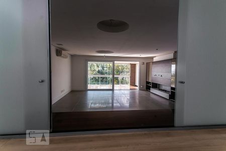 Apartamento à venda com 189m², 3 quartos e 3 vagas Apartamento à venda com 189m², 3 quartos e 3 vagasCozinha - balcão americano