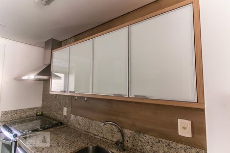 Apartamento à venda com 189m², 3 quartos e 3 vagas Apartamento à venda com 189m², 3 quartos e 3 vagasCozinha - Armários