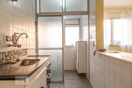 Cozinha de apartamento para alugar com 1 quarto, 40m² em Vila Carlos de Campos, São Paulo