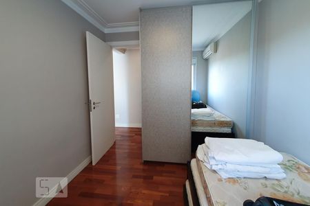 Apartamento à venda com 92m², 3 quartos e 2 vagasQuarto 2