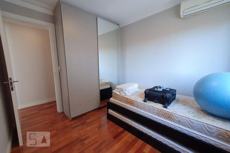 Apartamento à venda com 92m², 3 quartos e 2 vagasQuarto 2