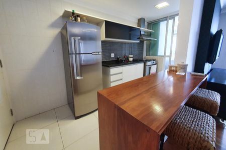 Apartamento à venda com 92m², 3 quartos e 2 vagasCozinha