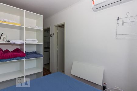 Quarto de apartamento à venda com 1 quarto, 30m² em Cristo Redentor, Porto Alegre