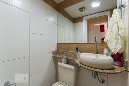 Apartamento à venda com 140m², 2 quartos e 1 vaga Apartamento à venda com 140m², 2 quartos e 1 vagaBanheiro Social
