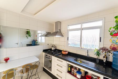 Apartamento à venda com 140m², 2 quartos e 1 vaga Apartamento à venda com 140m², 2 quartos e 1 vagaCozinha