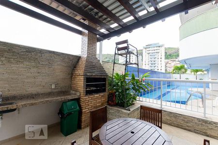 Apartamento à venda com 140m², 2 quartos e 1 vaga Apartamento à venda com 140m², 2 quartos e 1 vagaÁrea comum - Churrasqueira