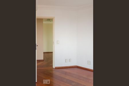Apartamento à venda com 150m², 3 quartos e 2 vagasQuarto 2