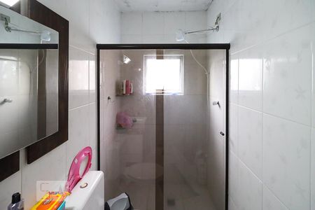 Casa à venda com 135m², 2 quartos e 2 vagasBanheiro 1