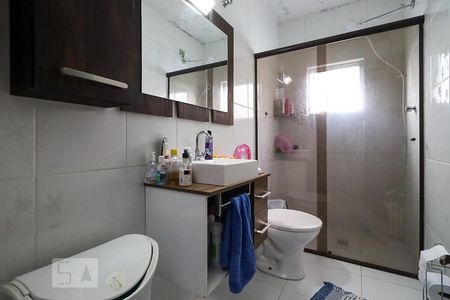 Casa à venda com 135m², 2 quartos e 2 vagasBanheiro 1