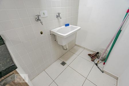 Studio para alugar com 40m², 1 quarto e sem vaga Studio para alugar com 40m², 1 quarto e sem vagaCozinha e Área de Serviço
