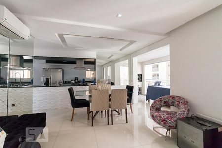 Sala de apartamento à venda com 3 quartos, 115m² em Vila Santo Antônio, Guarulhos