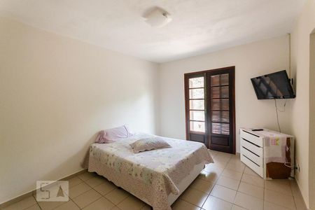 Suíte de casa à venda com 4 quartos, 230m² em Vila Camargo, São Bernardo do Campo