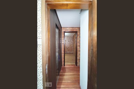 Casa à venda com 96m², 3 quartos e 1 vaga Casa à venda com 96m², 3 quartos e 1 vagaCorredor