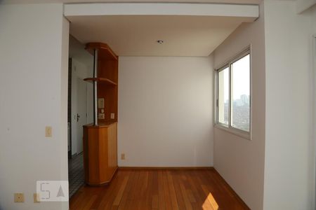Sala de apartamento para alugar com 2 quartos, 57m² em Paraíso do Morumbi, São Paulo