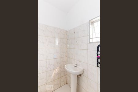 Casa de condomínio para alugar com 75m², 2 quartos e 1 vaga Casa de condomínio para alugar com 75m², 2 quartos e 1 vagaBanheiro da Suíte 2