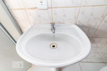 Casa de condomínio para alugar com 75m², 2 quartos e 1 vaga Casa de condomínio para alugar com 75m², 2 quartos e 1 vagaBanheiro