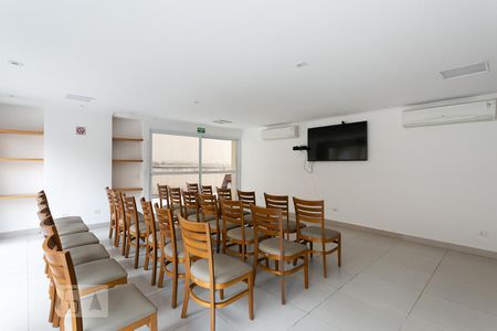 Apartamento à venda com 200m², 4 quartos e 2 vagasÁrea comum - Salão de festas