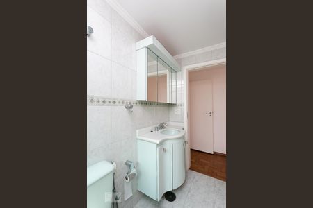 Apartamento à venda com 200m², 4 quartos e 2 vagasBanheiro da Suíte 3