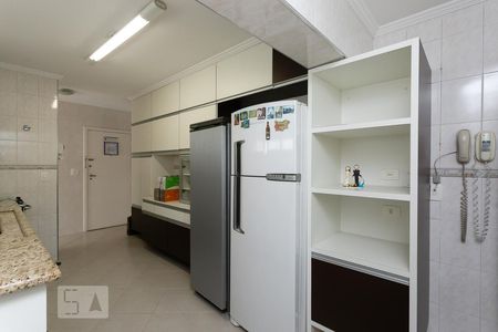 Apartamento à venda com 200m², 4 quartos e 2 vagasCozinha