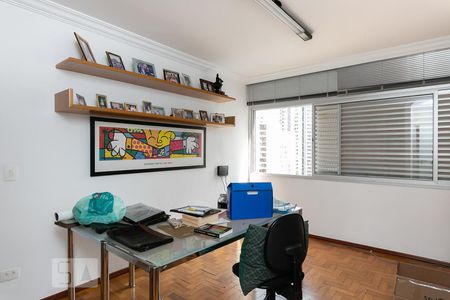 Apartamento à venda com 200m², 4 quartos e 2 vagasQuarto 1