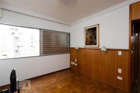 Apartamento à venda com 200m², 4 quartos e 2 vagasSuíte 1