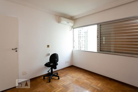 Apartamento à venda com 200m², 4 quartos e 2 vagasSuíte 1