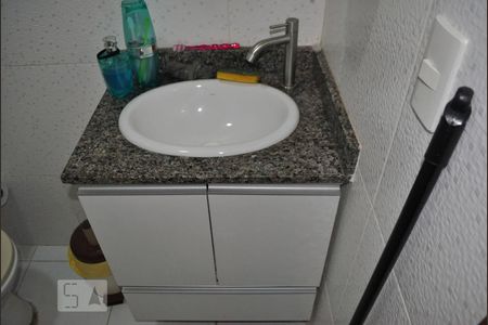 Casa à venda com 130m², 2 quartos e 3 vagasBanheiro