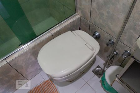 Apartamento para alugar com 77m², 3 quartos e sem vaga Apartamento para alugar com 77m², 3 quartos e sem vagaBanheiro da Suíte