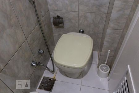 Apartamento para alugar com 77m², 3 quartos e sem vaga Apartamento para alugar com 77m², 3 quartos e sem vagaBanheiro Social